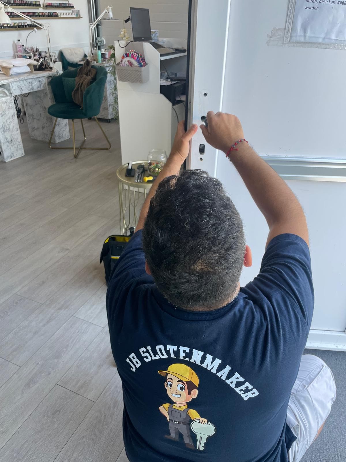 JB Slotenmaker aan het werk